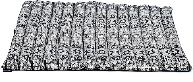 Leewadee Zabuton Seating Cushion – Square Floor Seat for Meditation Exercises, Light Yoga Mat Filled with Kapok