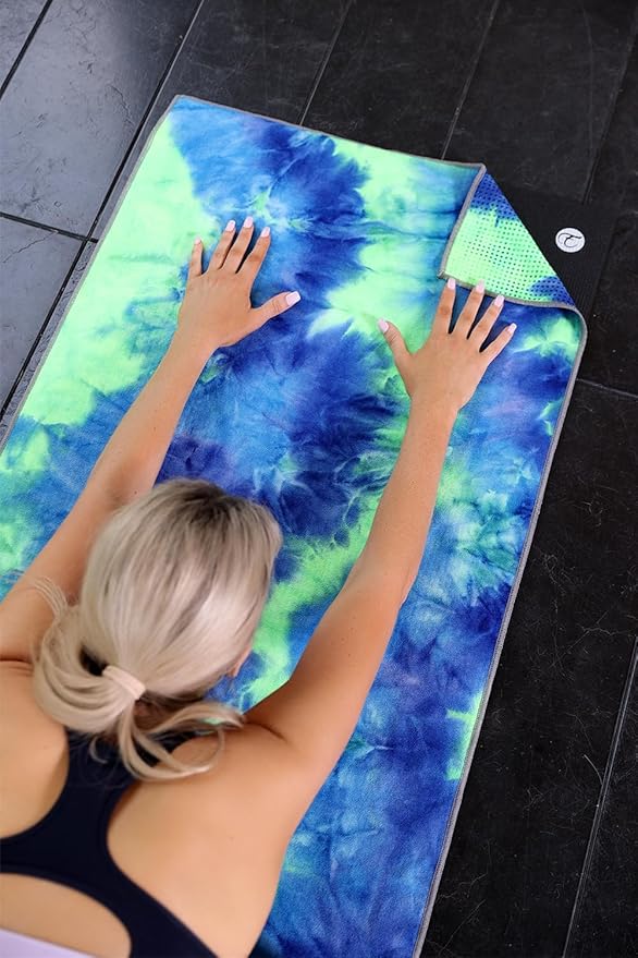 Eunzel Yoga Towel,Hot Yoga Mat Towel with Grip Dots Sweat Absorbent Non-Slip for Hot Yoga, Pilates and Workout 24" x72", Green & Blue