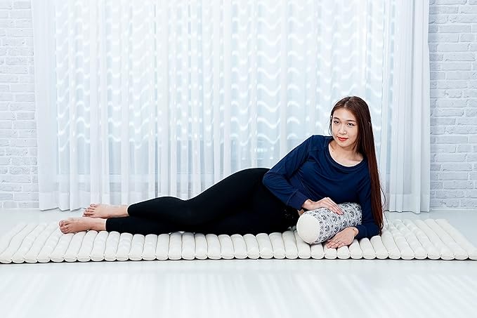 Leewadee Small Yoga Bolster – Shape-Retaining Cervical Neck Roll, Tube Pillow for Comfortable Reading, Kapok Filling, 22 x 6 x 6 inches