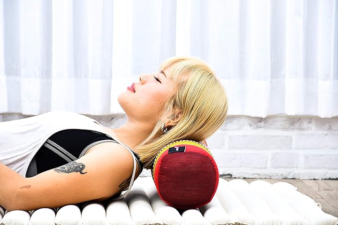 Leewadee Small Yoga Bolster – Shape-Retaining Cervical Neck Roll, Tube Pillow for Comfortable Reading, Kapok Filling, 22 x 6 x 6 inches
