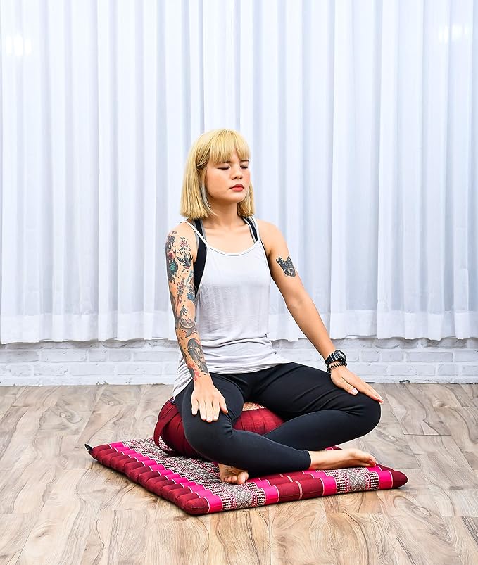 Leewadee Meditation Cushion Set – 1 Round Zafu Meditation Pillow and 1 Square Roll-Up Zabuton Meditation Mat, Pillows Bundle Filled with Kapok