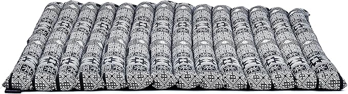 Leewadee Zabuton Seating Cushion – Square Floor Seat for Meditation Exercises, Light Yoga Mat Filled with Kapok